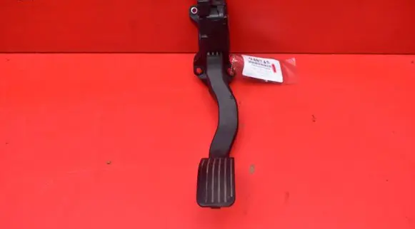 Peugeot 308 Accelerator throttle pedal 968153038000