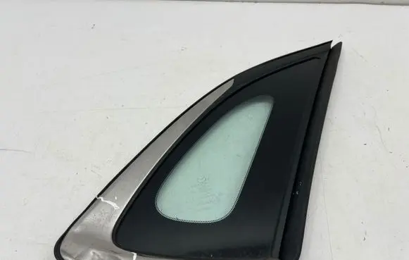 Mazda CX-30 Rear side window