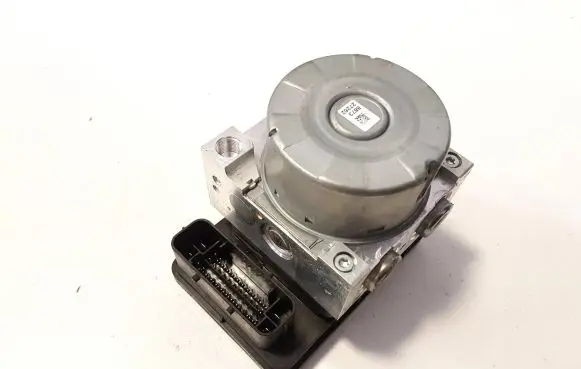 BMW 4 F36 Gran coupe ABS Pump 6875558 6875559