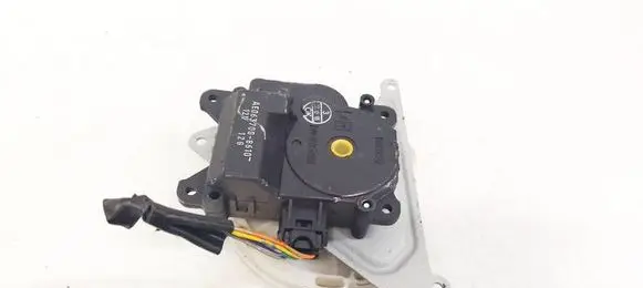Toyota Corolla Verso AR10 Air flap motor/actuator AE0637008610