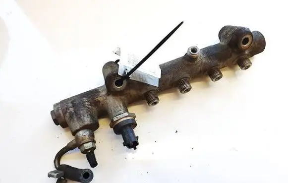 Opel Astra H Fuel main line pipe 0445214094 001957l3