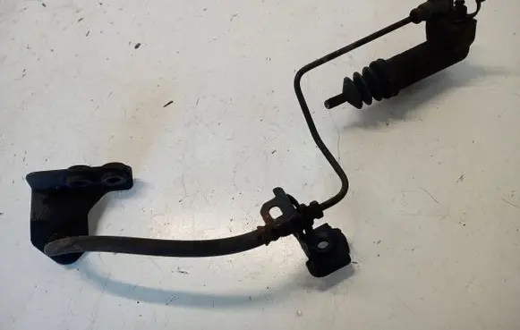 Hyundai ix35 Clutch master cylinder 16862594314