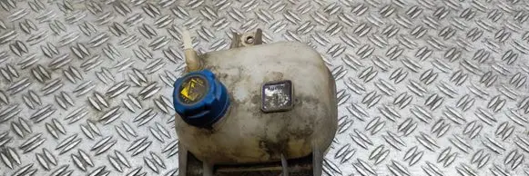 Coolant expansion tank/reservoir