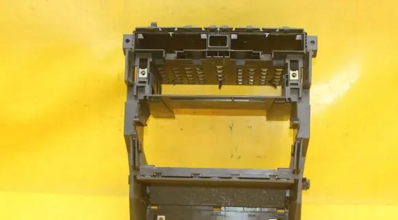 Audi A4 S4 B6 8E 8H Dashboard center trim panel 8E0858005B