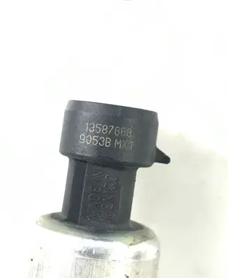 Chevrolet Camaro Air conditioning (A/C) pressure sensor 13587668 9053BMX1