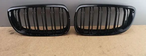 BMW 3 E92 E93 Front bumper upper radiator grill 51137157275 7157275 51137157276