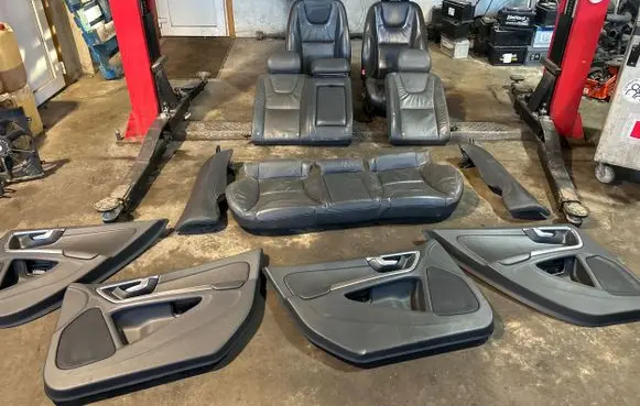 Volvo S60 Seat set 