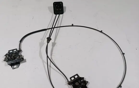 Chevrolet Corvette C5 Engine bonnet/hood lock release cable 