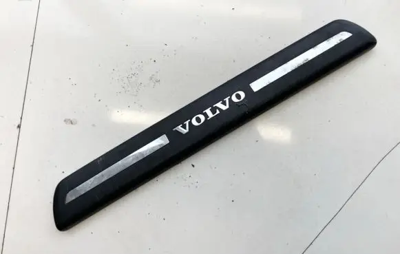 Volvo V50 Front sill trim cover 08622671