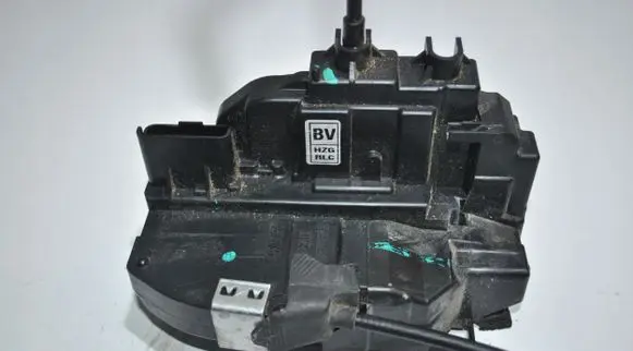 Renault Koleos II Rear door lock