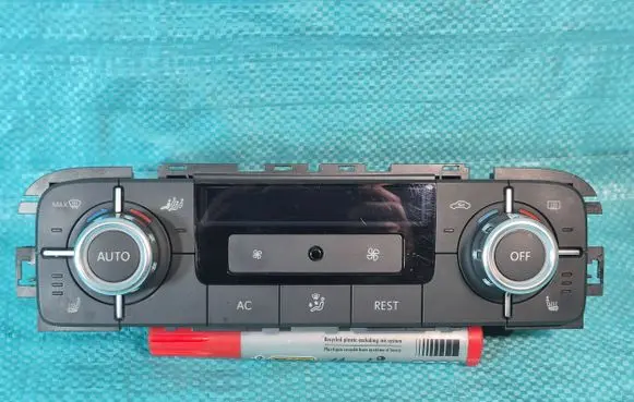 Volkswagen Touareg II Climate control unit 7P6907040N 5HB01043341 K030SW0411