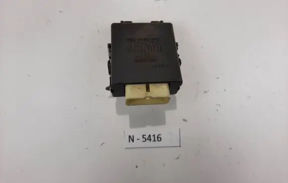 Toyota Avensis T270 Door control unit/module 8597020020