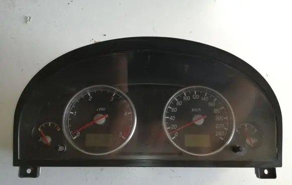 Ford Mondeo Mk III Speedometer (instrument cluster) 1S7F10849GF