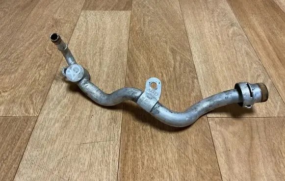 Volkswagen Touareg II Engine coolant pipe/hose 059121065CP