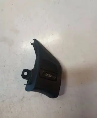 Steering wheel buttons/switches