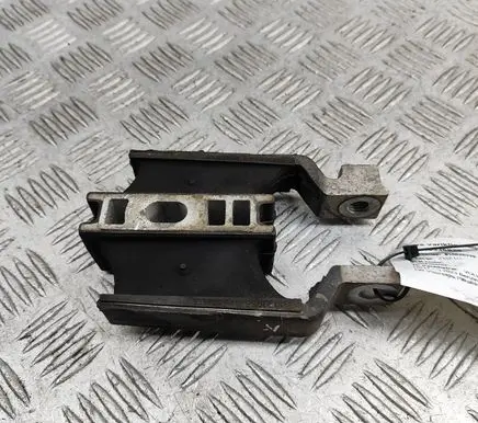 Volvo XC60 Engine mount bracket 31330594