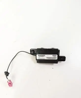 Chrysler Pacifica Antenna control unit P68186558AA 16226