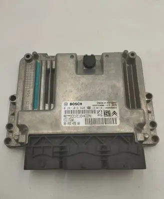 Peugeot 208 Engine control unit/module 9666729680 9805947580 0281019820