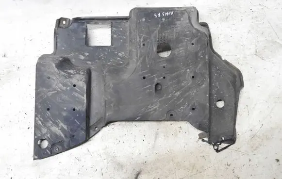 Toyota Auris 150 Rear underbody cover/under tray 5839802030