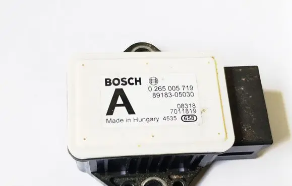 Toyota Avensis T270 ESP acceleration yaw rate sensor 8918305030