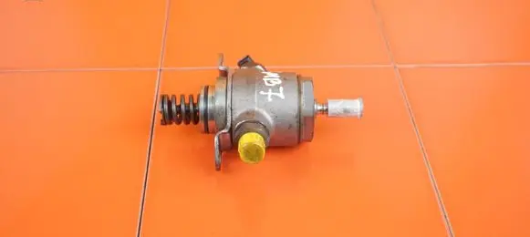 Audi A4 S4 B8 8K In-tank fuel pump 06J127025E CDN