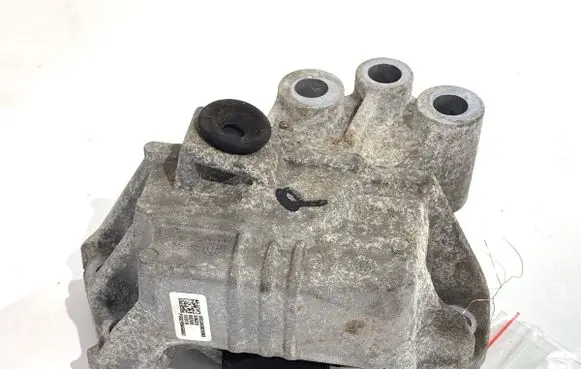 Jeep Compass Engine mounting bracket 68299468AD