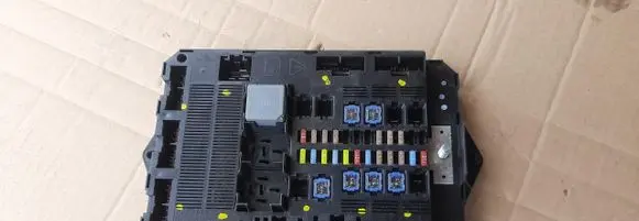 Jaguar XF X250 BSM Control unit 8X2T14B476AF
