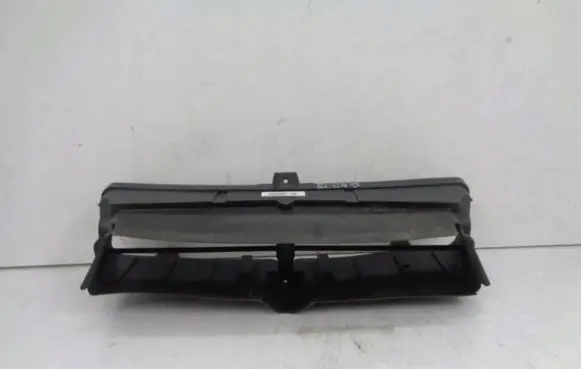 BMW 1 E81 E87 Intercooler air guide/duct channel 51647174452 7174452