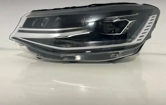Volkswagen Caddy Headlight/headlamp 2K8941035R