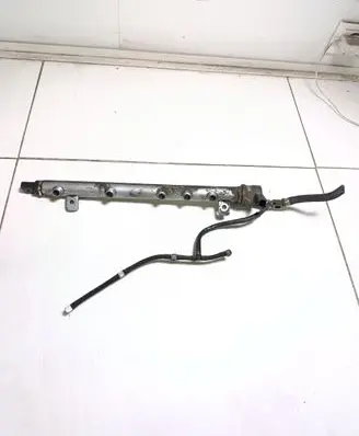 Mercedes-Benz B W245 Fuel main line pipe A6400702095 0702700314