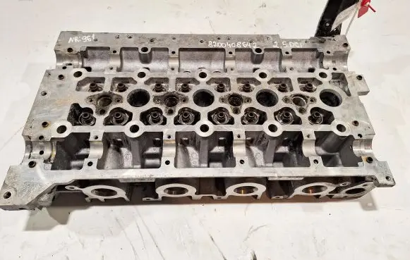 Renault Master II Engine head 8200408642