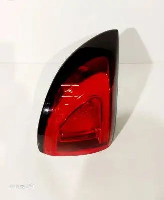 Chrysler Pacifica Rear/tail lights P68229029AA 030316A12 F00HTC408300