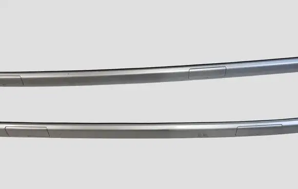 Toyota Avensis T270 Roof bar rail