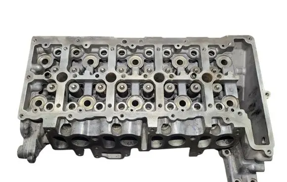 BMW 3 F30 F35 F31 Engine head 781046503