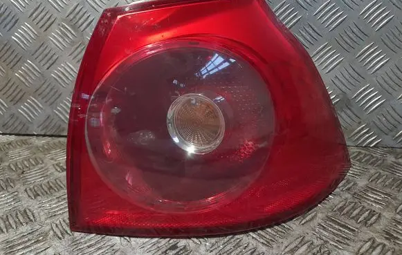 Volkswagen Golf V Rear/tail lights 1K6945096G 89032903