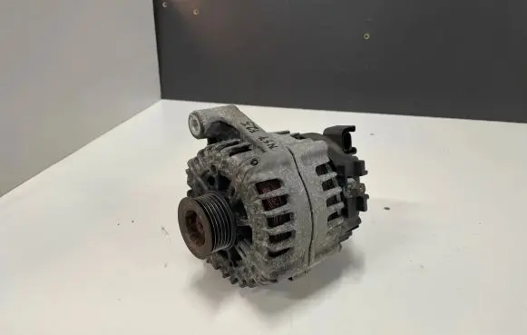BMW X3 F25 Generator/alternator 8515754