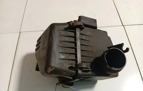KIA Ceed Air filter box 281002H200