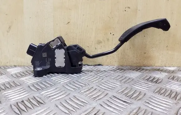 Toyota Verso Accelerator throttle pedal 7811002070