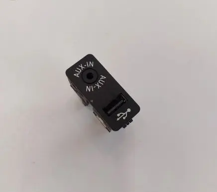 Mini One - Cooper Coupe R56 AUX in-socket connector 