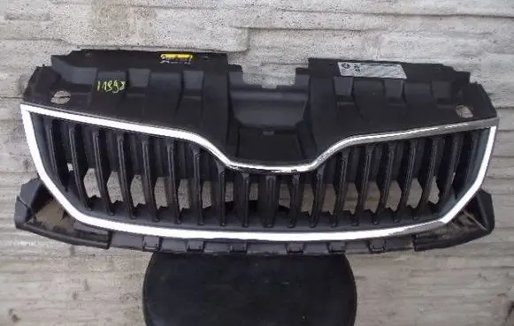 Ford Fiesta Front bumper upper radiator grill