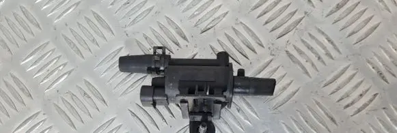 KIA Sorento Valve vacuum 28910-3C100