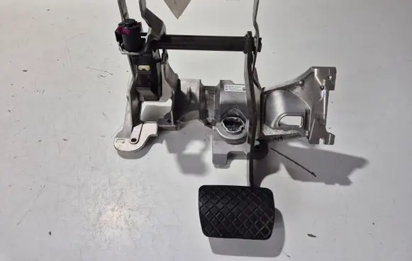 Porsche Macan (95B) Brake pedal 95B723031B