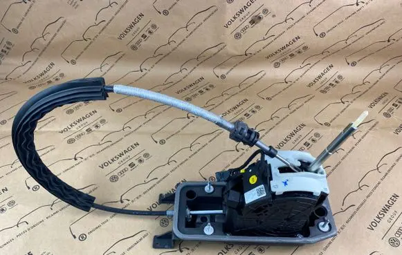 Volkswagen Scirocco Gear shifter/selector 5K1713023L