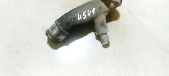 Toyota Avensis T220 Engine coolant pipe/hose