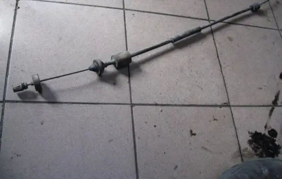 Renault Clio II Clutch cable 