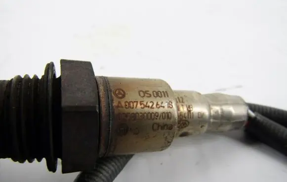 Mercedes-Benz C W205 Lambda probe sensor A0075426418