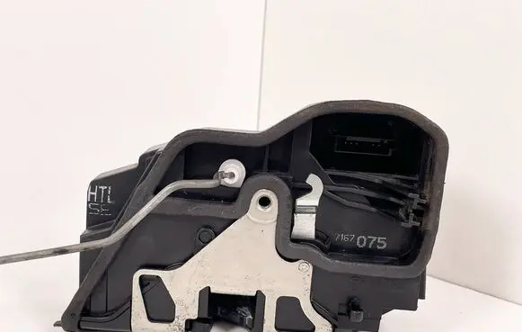 BMW 3 E90 E91 Rear door lock 7167075 51227167075 A046998