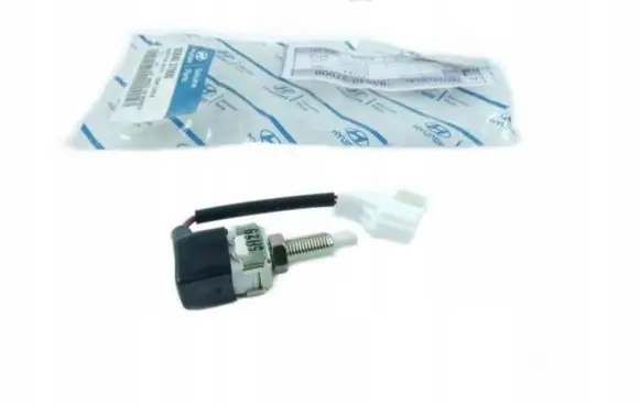 Hyundai Lantra II Clutch pedal sensor 9384037000