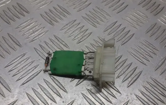 Opel Corsa C Heater blower fan relay 