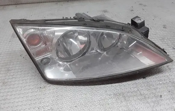 Ford Mondeo Mk III Headlight/headlamp 1S7113005AK